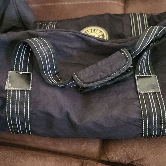 Kipling Duffle Bag Large - Picture 8 of 8